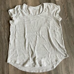 Gap Women’s lightweight knit sweater short sleeve tee, size medium